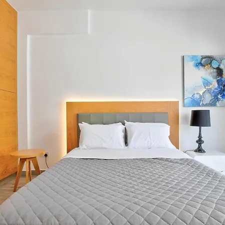 Apartment The Apollo - Luxury Apt Paphos